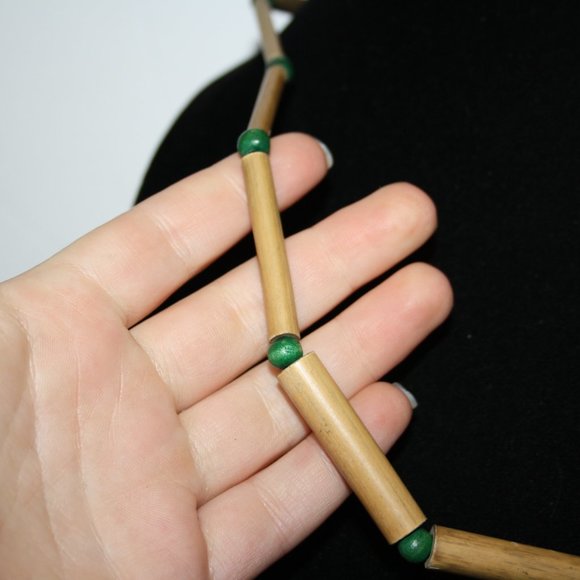 🌿 Vintage Wooden & Green Bead Necklace – 36" · No Clasp · Natural Flow - Picture 2 of 4
